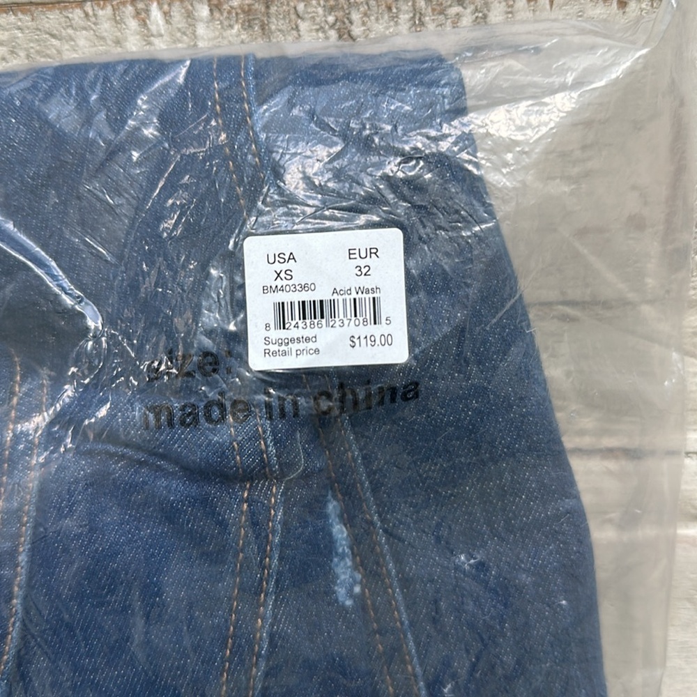 Steve Madden Denim Jumper Long Sleeved NWT - Picture 8 of 8